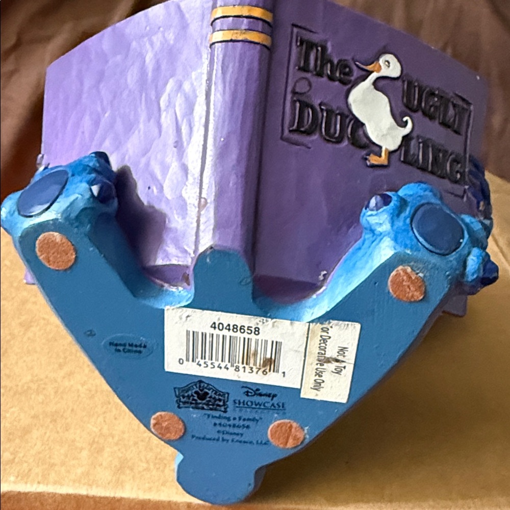 Disney Traditions Jim Shore Stitch “Finding a Family” Figurine #4048658 - Picture 2 of 6